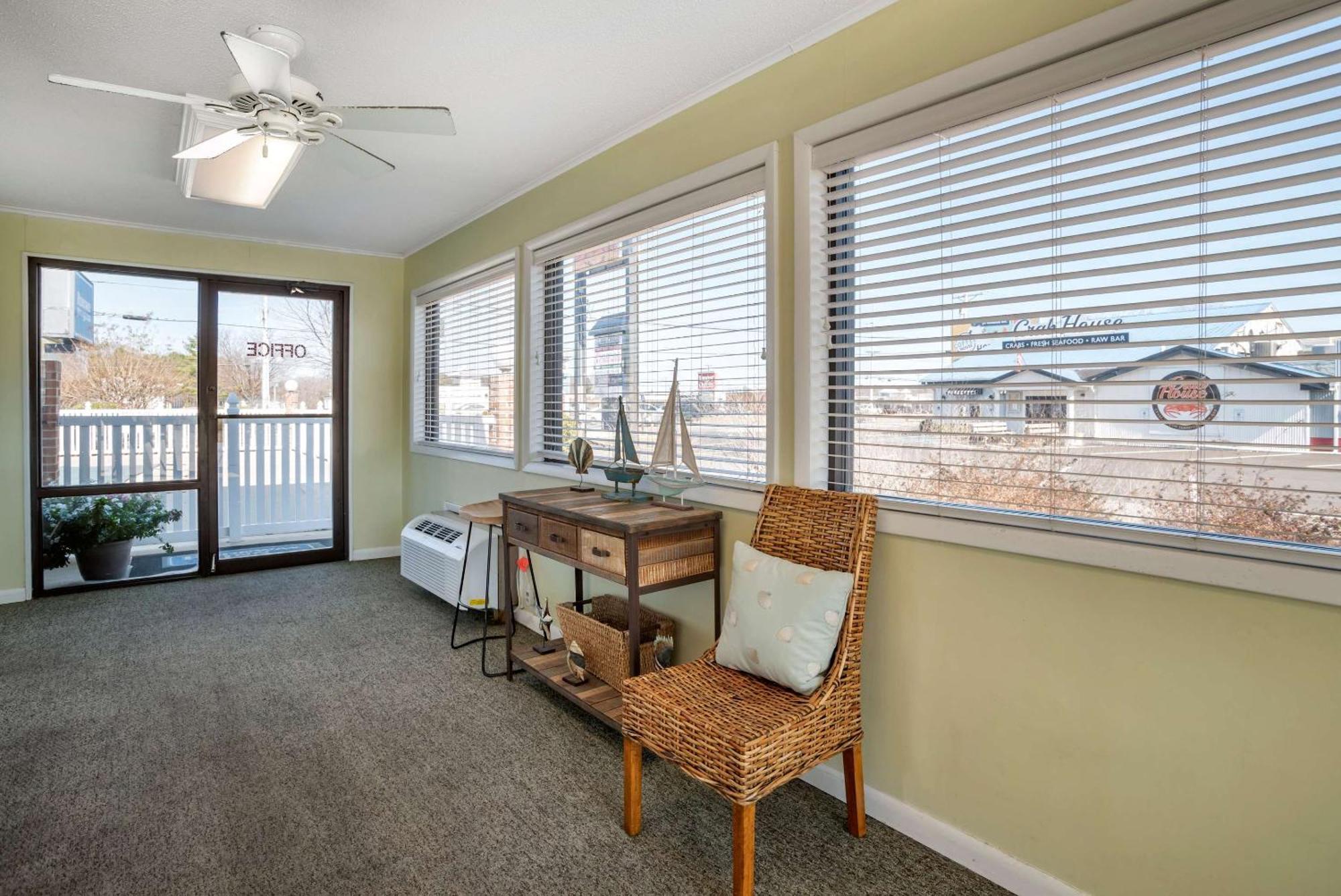 Rodeway Inn & Suites Rehoboth Beach Eksteriør billede